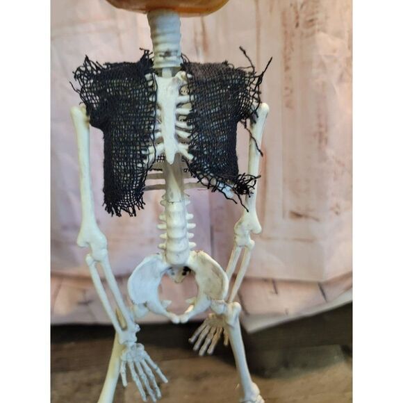 Halloween pumpkin jack-o'-lantern skeletons hanging scary prop decor - Picture 3 of 6